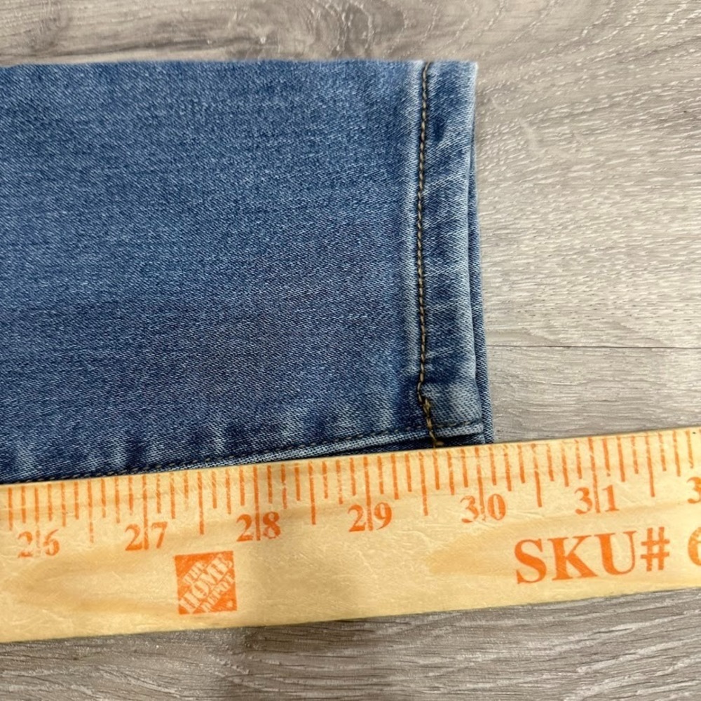Fashion Nova Womens Mid Rise Skinny Leg Denim Distressed Jeans Blue Size 3 NWT - Picture 7 of 7